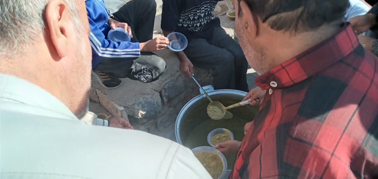توزیع آش