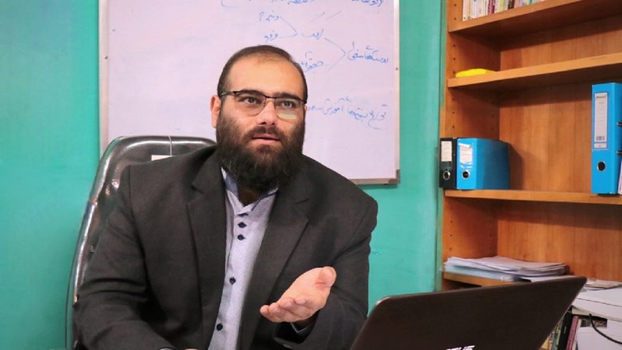 توزیع ۱۲۰۰ بسته حمایتی لوازم‌التحریر در قالب پویش مهر علوی در قم