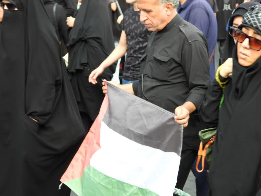 حمایت از فلسطین در راهپیمایی اربعین