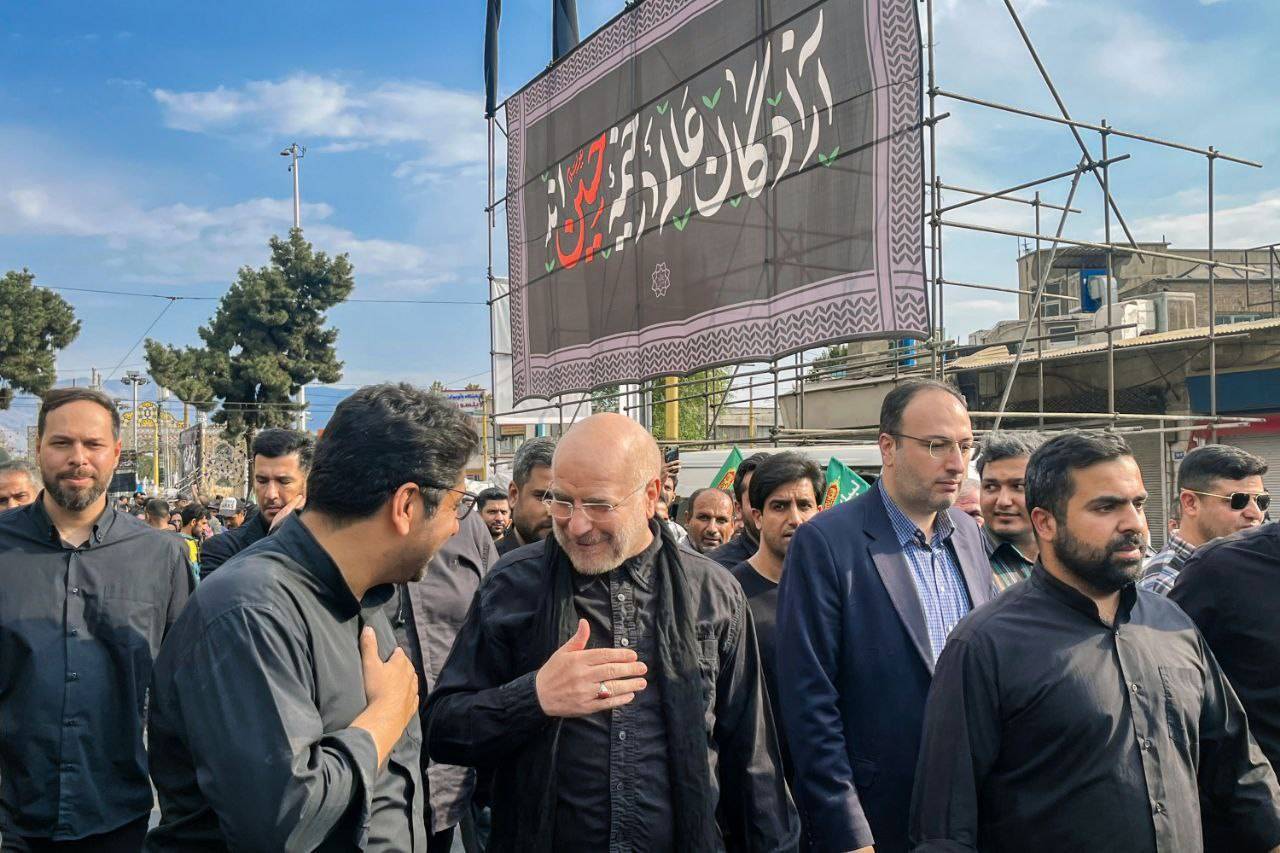 حضور قالیباف در پیاده&zwnj;روی جاماندگان اربعین حسینی در تهران