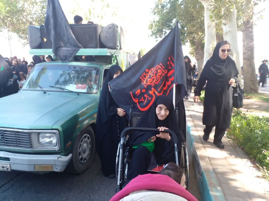 حضور سالمندان در مراسم اربعین