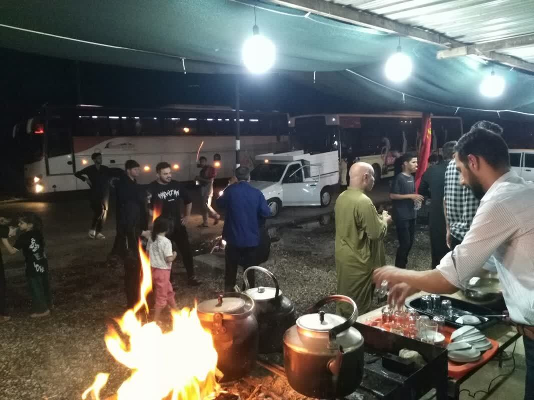 خدمات رسانی موکب داران به زائران اربعین