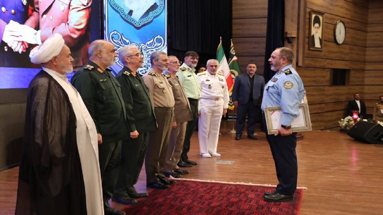 آیین معارفه وزیر دفاع برگزار شد