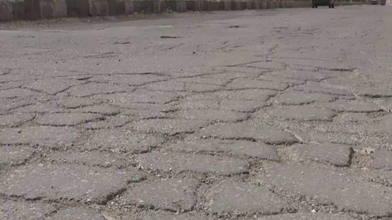 نارضایتی اهالی روستای علی آباد از وضعیت نامناسب معابر + فیلم