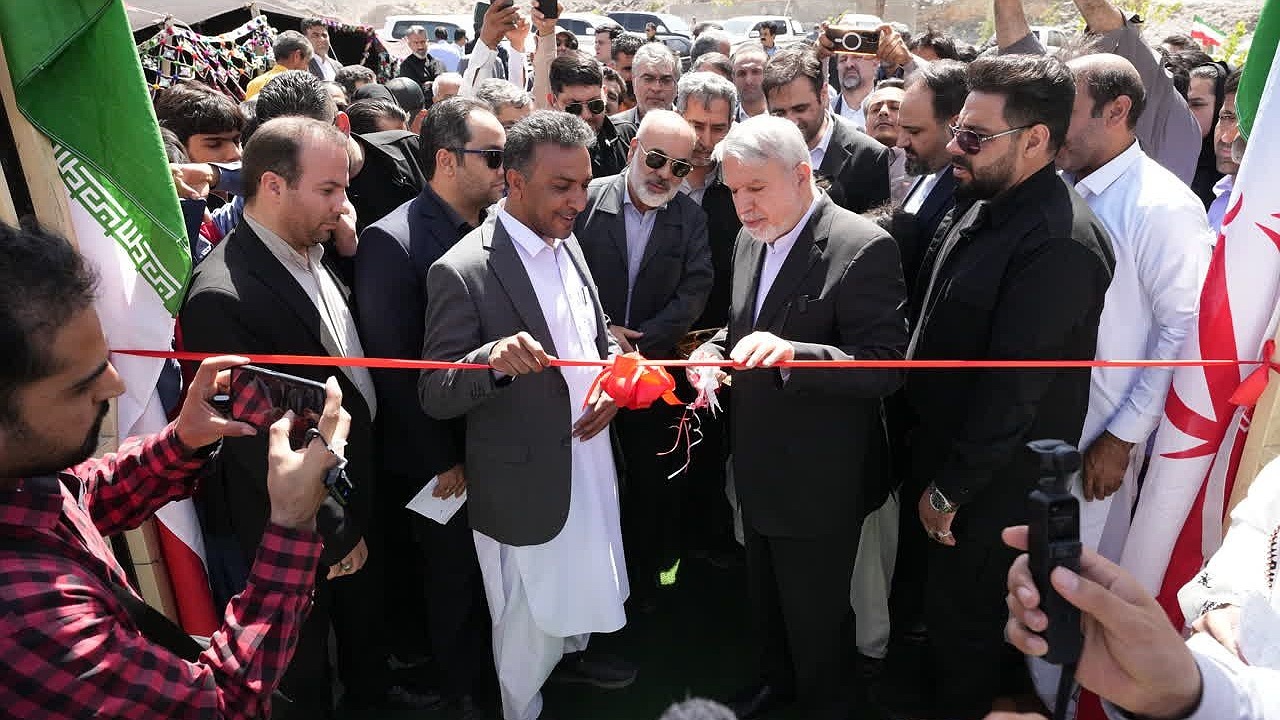 افتتاح یک مجتمع گردشگری  با حضور وزیر میراث فرهنگی در زاهدان