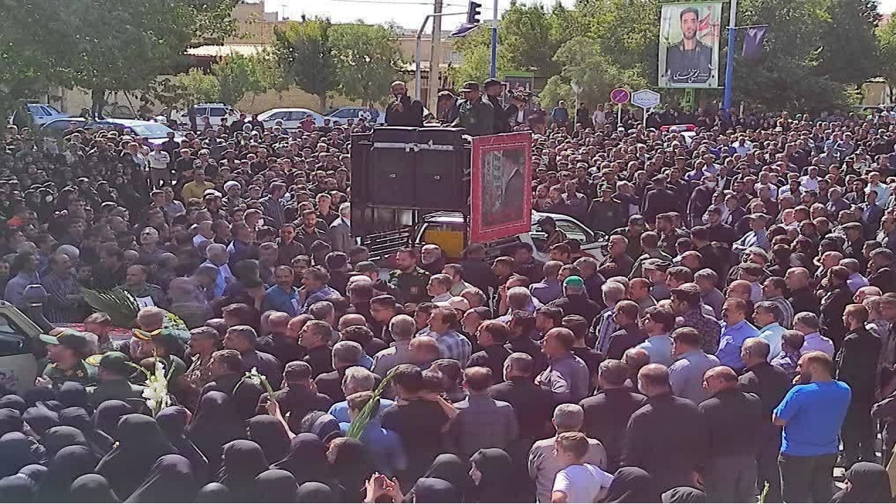 تشییع پیکر شهید امنیت مجتبی نظری در قهدریجان