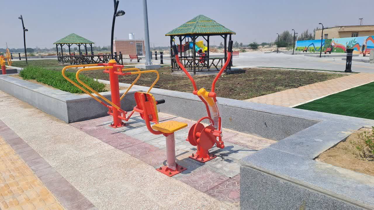 نمایی از بوستان مادر آبدان در هفته دولت