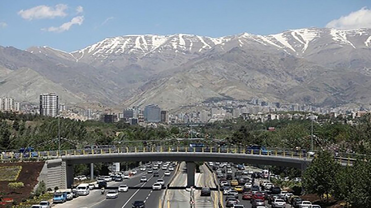 کیفیت هوای تهران در نخستین روز مهر قابل قبول است