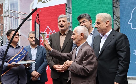 آیین بازگشایی مدارس گیلان، معطر به حضور پیکر معلم شهید ماسالی