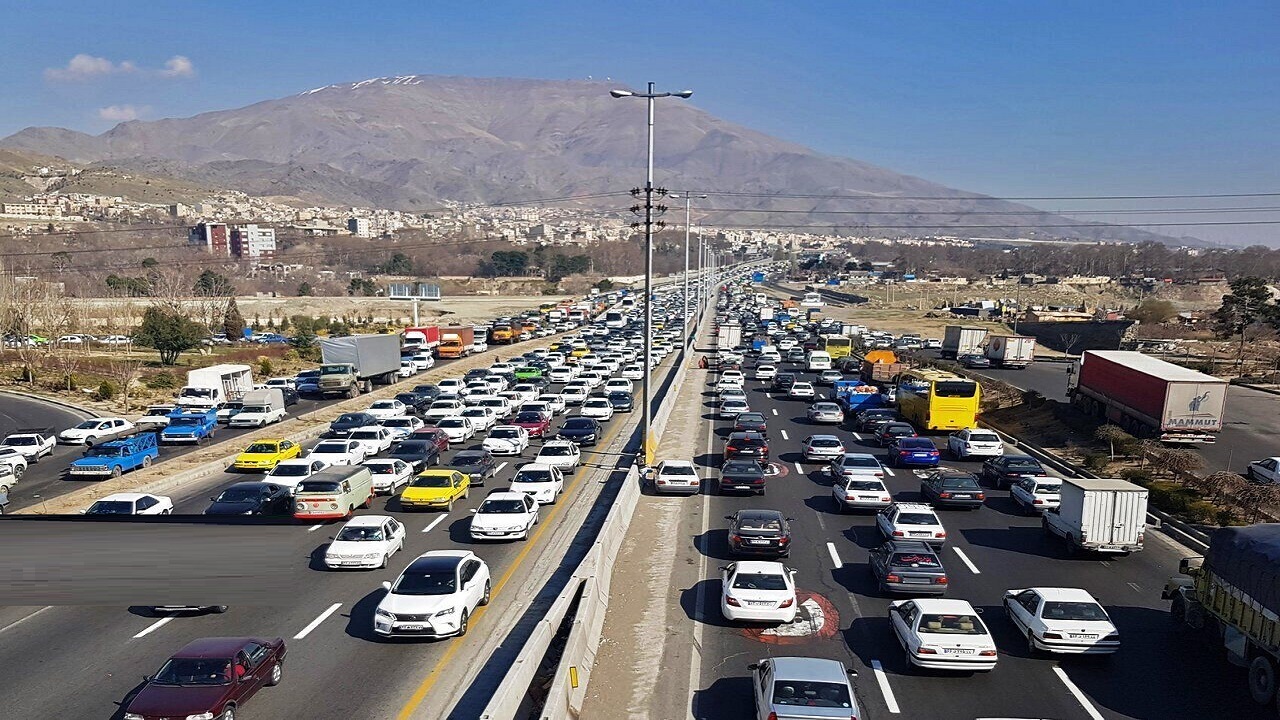 بیش از ۴۳ میلیون خودرو در ۶ ماه نخست امسال وارد قم شد