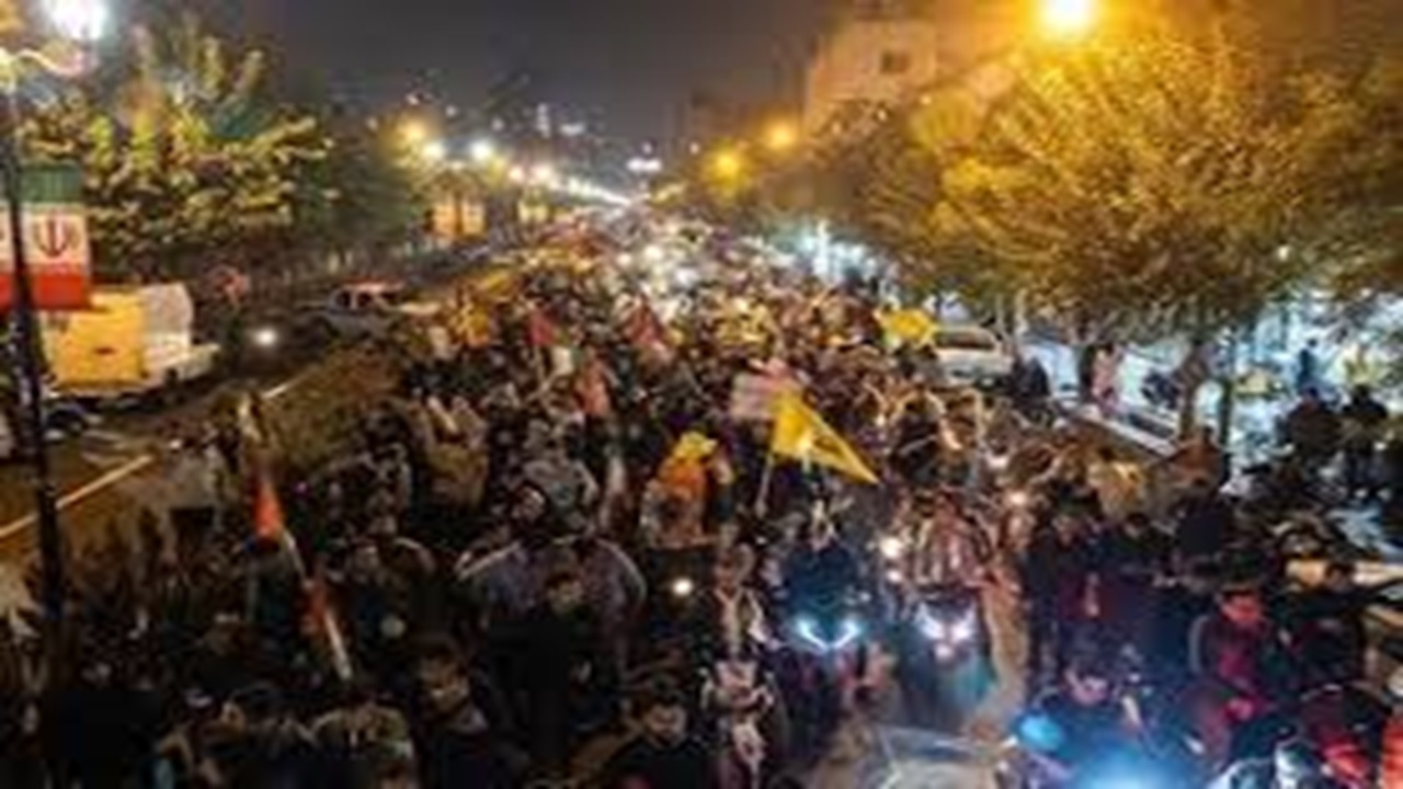 شادی مردم در برلین از حمله موشکی سپاه به اسرائیل + فیلم
