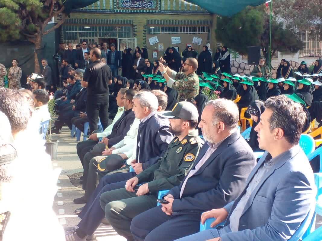 حضور مسئولان در یادواره شهدا