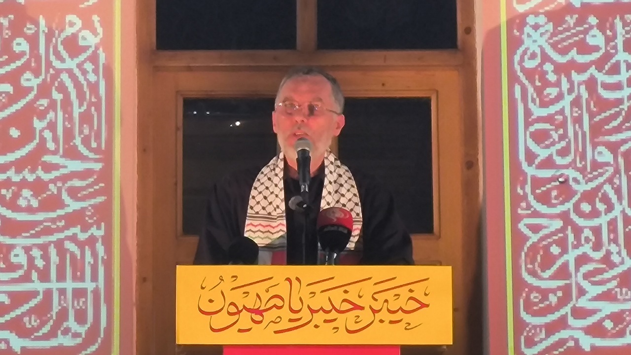شهید نصرالله مطیع رهبر انقلاب بود