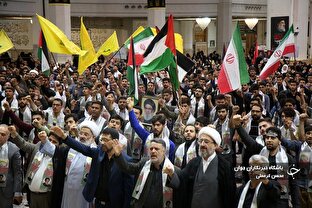 اجتماع دانشجویی آغاز نصرالله در حرم مطهر حضرت فاطمه معصومه (س)