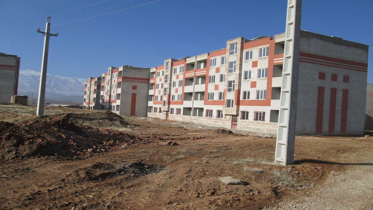 کمبود امکانات رفاهی در مسکن مهر مهرآوران کنگاور