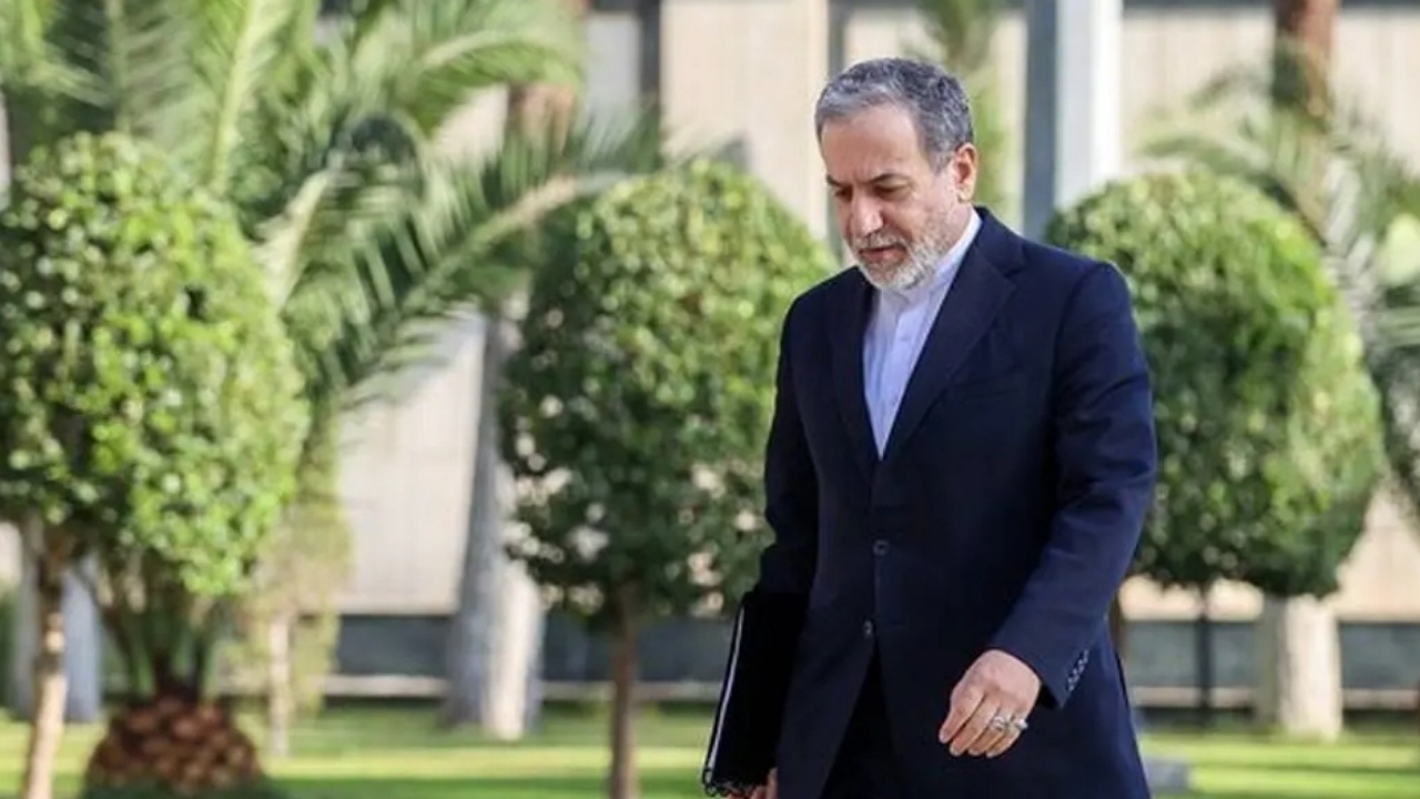 عراقچی راهی قطر شد