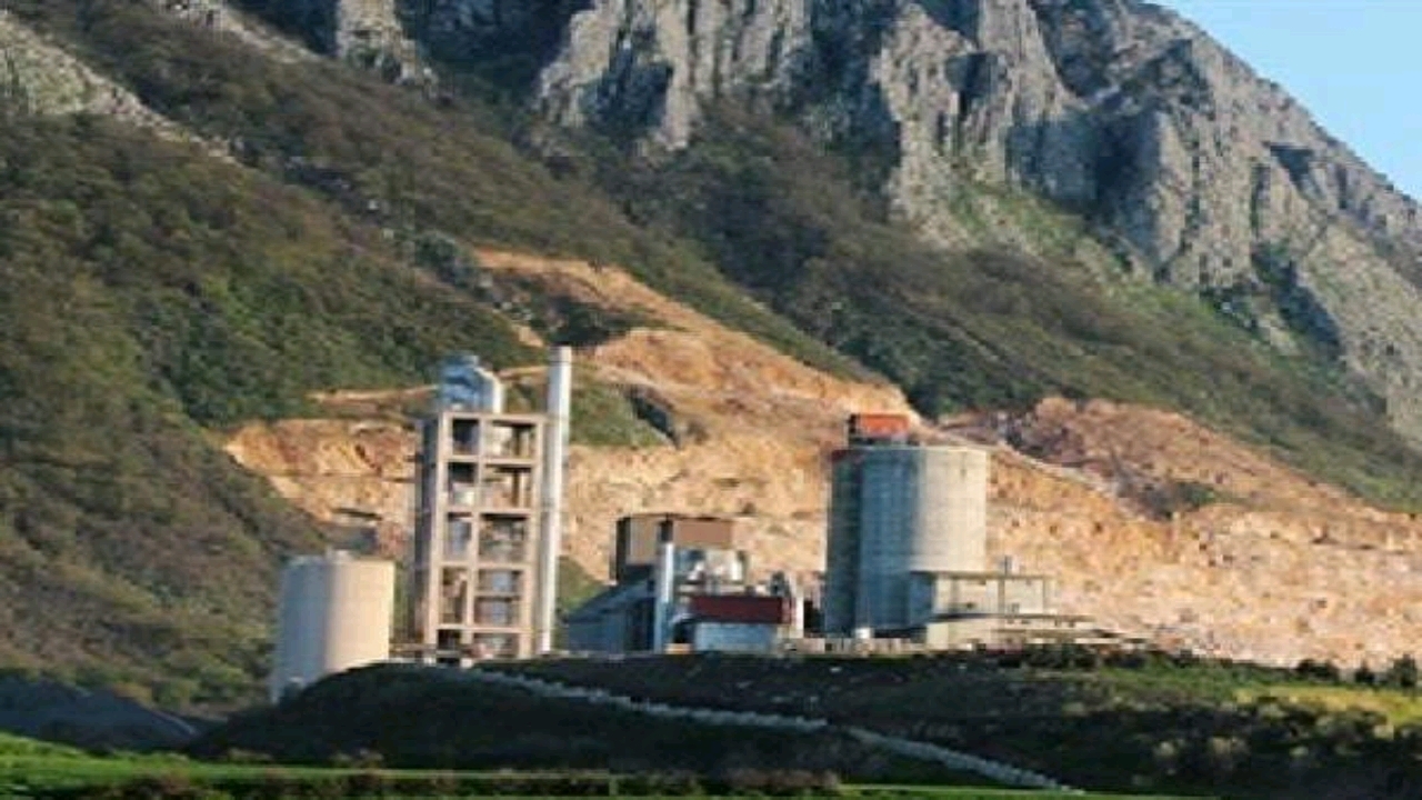 پرونده برداشت سیمان از نیلکوه گالیکش روی میز شورای حفظ حقوق بیت المال گلستان