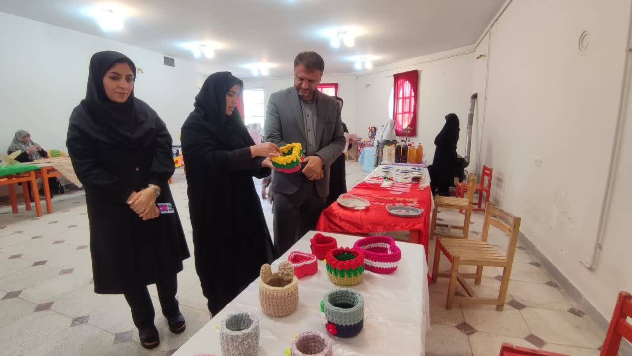 برپایی نمایشگاه برپایی نمایشگاه