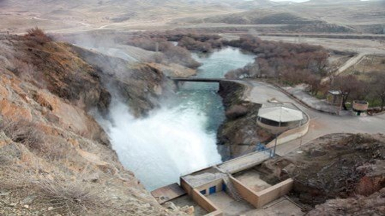 رهاسازی ۱۱۸۱ میلیون مترمکعب آب به دریاچه ارومیه