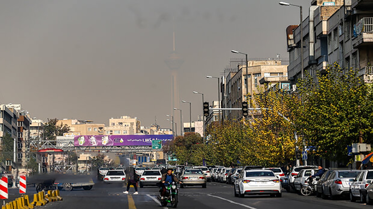 هوای تهران آلوده است