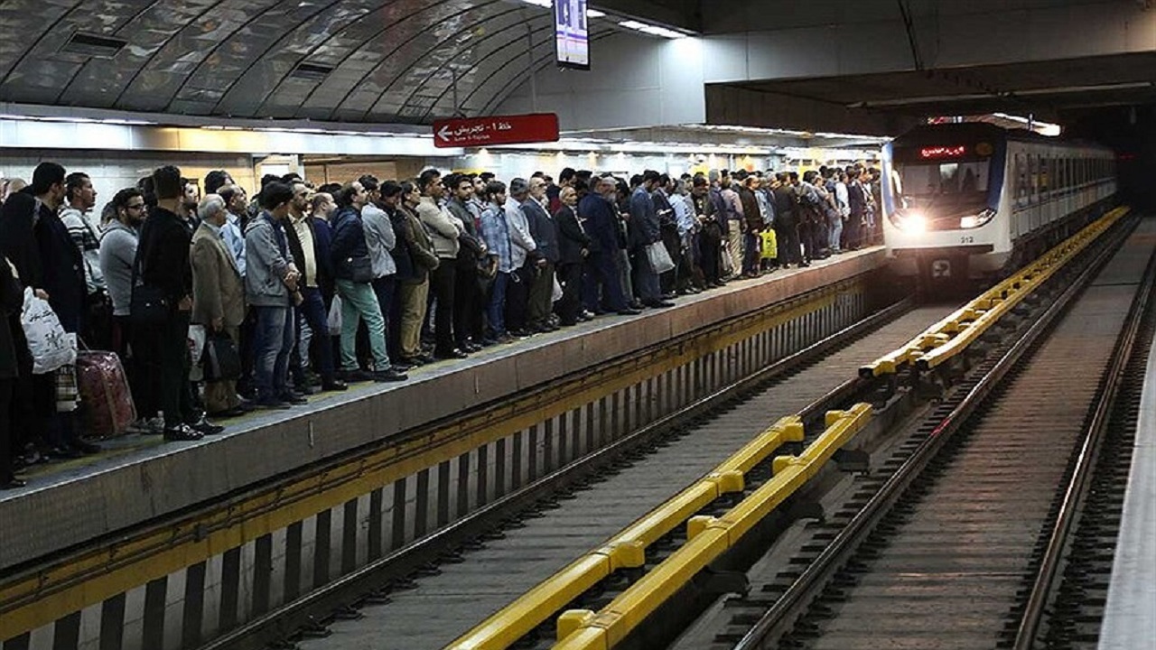 خدمات‌رسانی مترو تهران در مراسم تشییع شهید نیلفروشان
