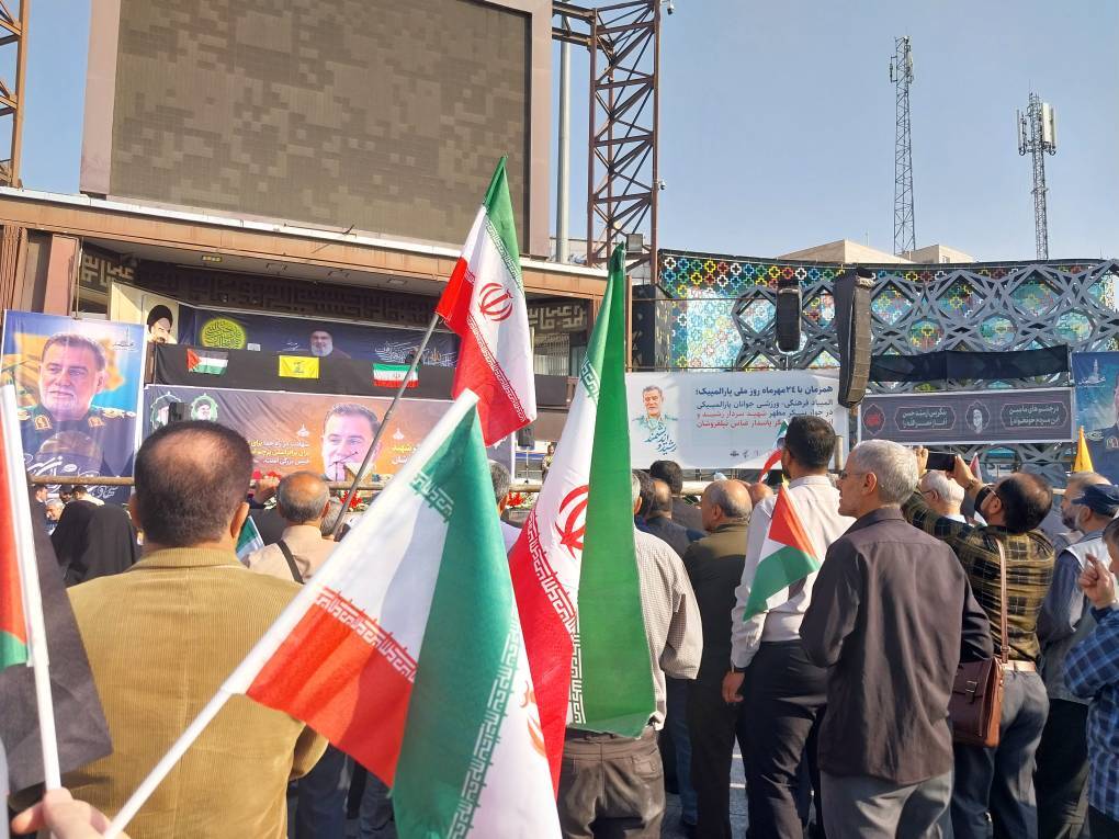 تشییع پیکر سردار نیلفروشان