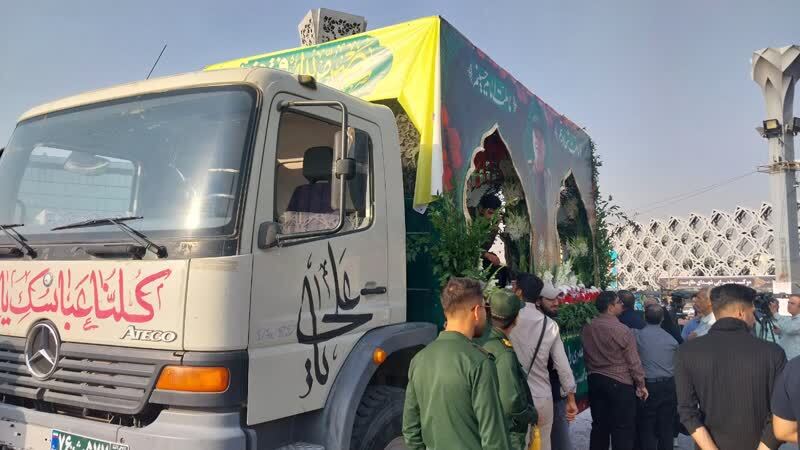 مراسم وداع با پیکر پاک شهید نیلفروشان