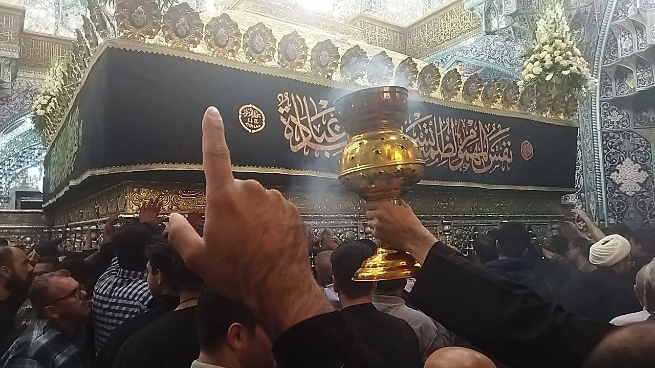 حضور زائران در حرم حضرت معصومه