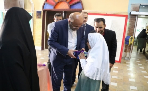 مراسم تجلیل از دانش آموزان روشندل در قزوین