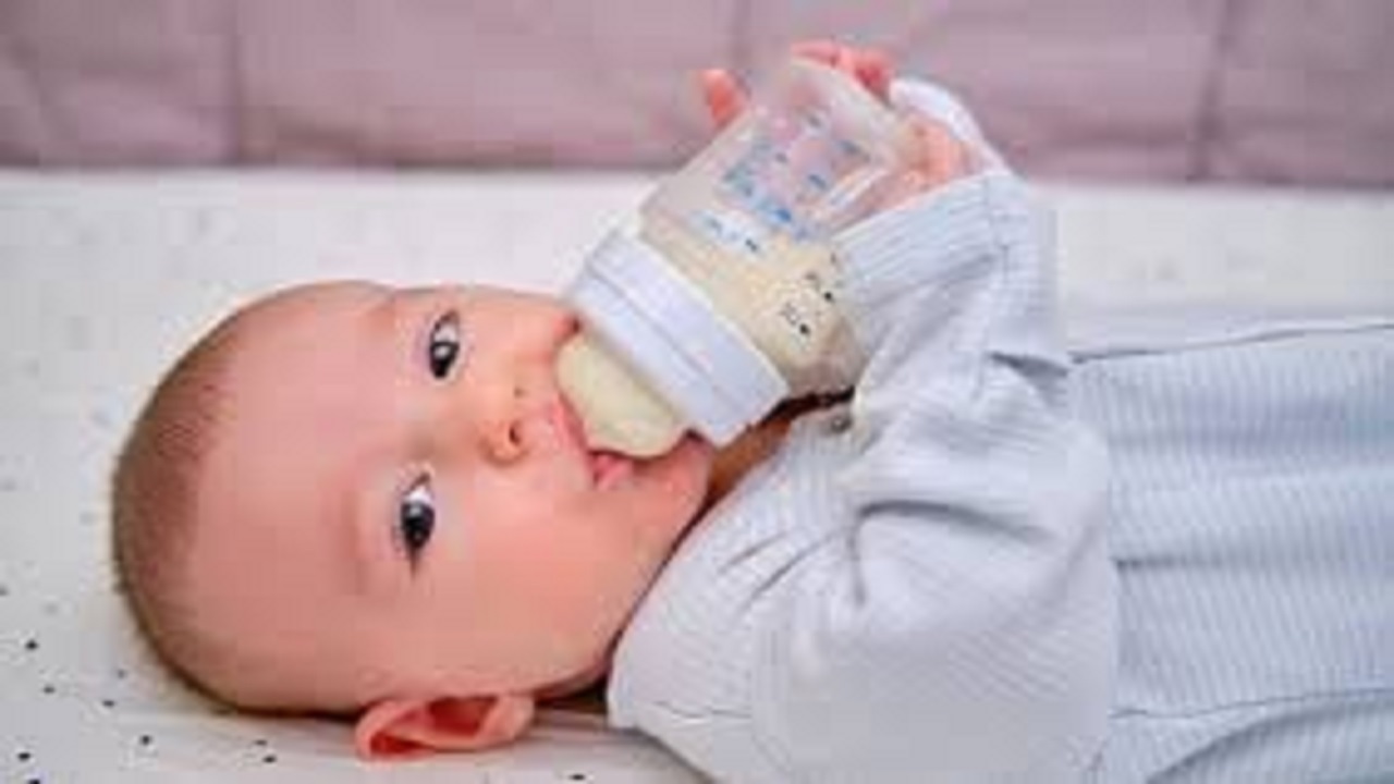 توزیع  شیرخشک در داروخانه‌های استان مرکزی