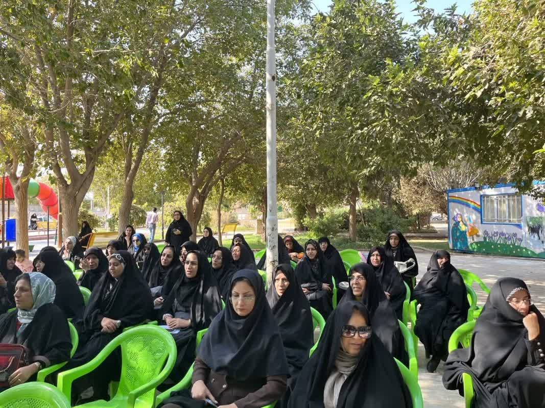 شرکت بانوان در جشنواره غذا