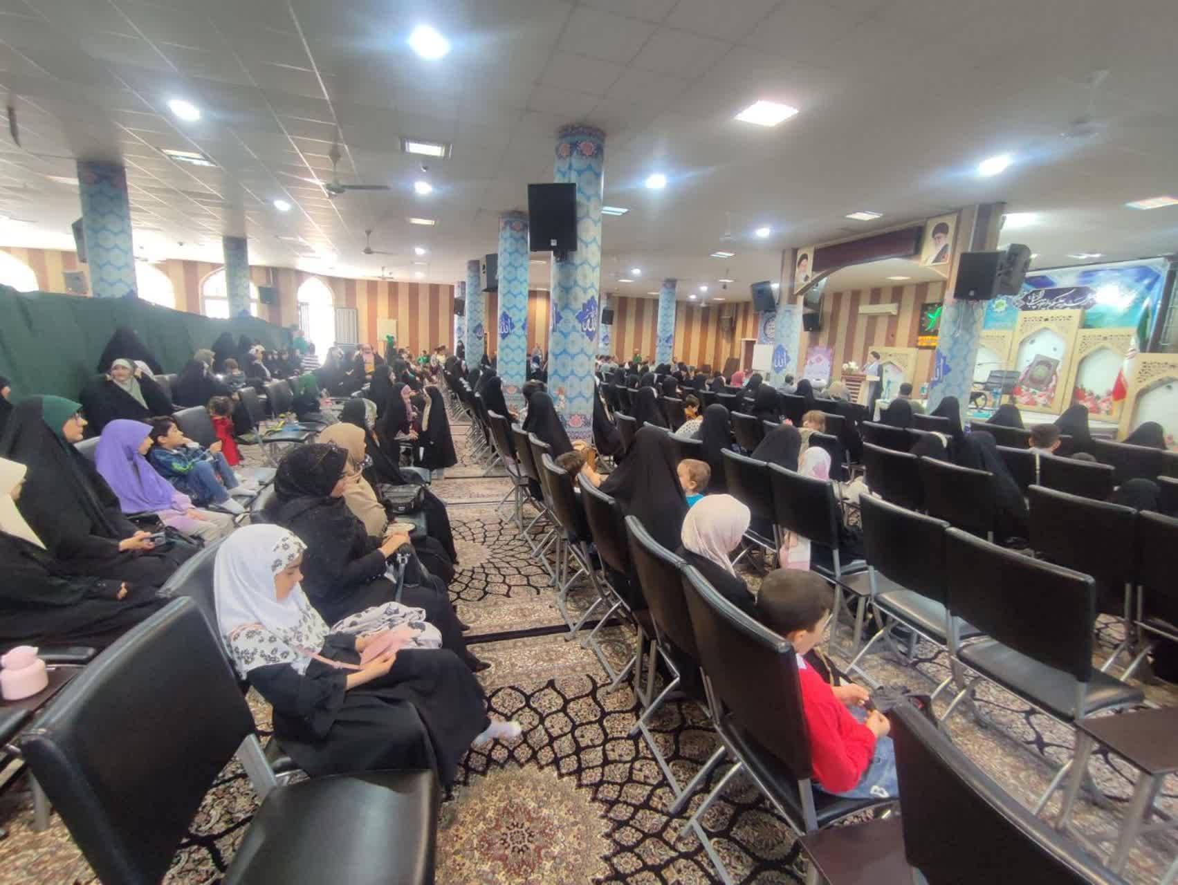 مراسم تجلیل از حافظان قرآن کریم در شهریار