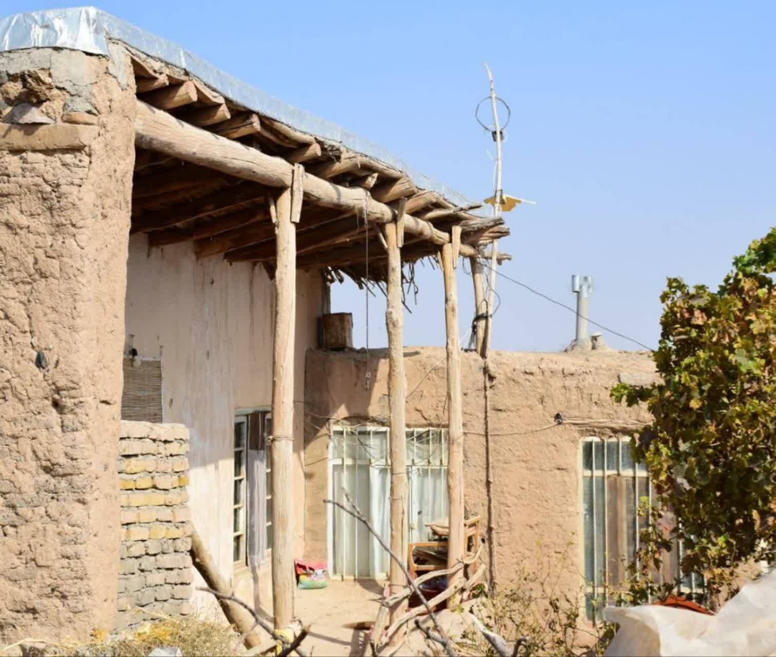 گوشه هایی از خانه تاریخی روستای نرگ