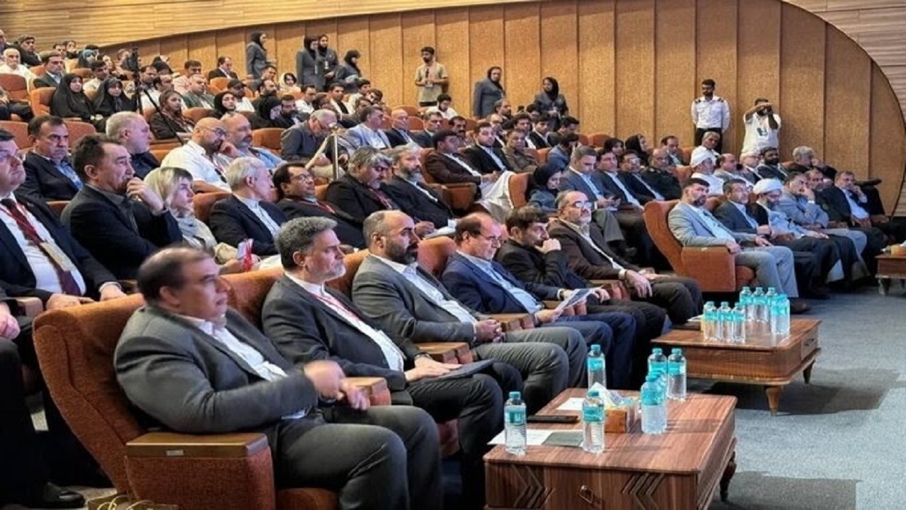 برگزاری نخستین همایش ملی صنعت گردشگری قشم همسنگار