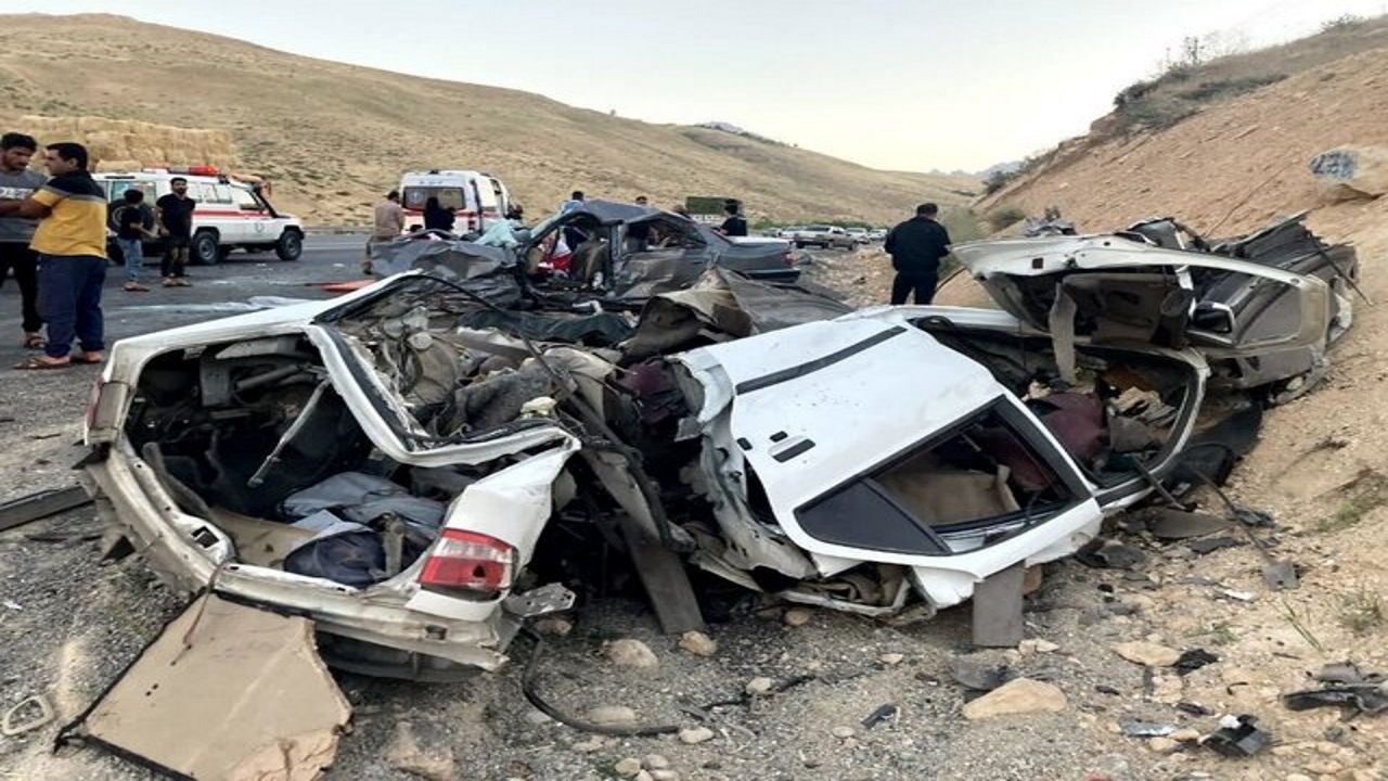 سانحه رانندگی در اتوبان ساوه - همدان ۱۰ کشته برجای گذاشت