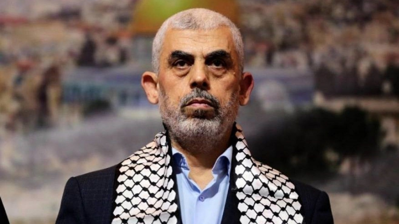 شهید یحیی زنده است، چون حق و حقیقت زنده است