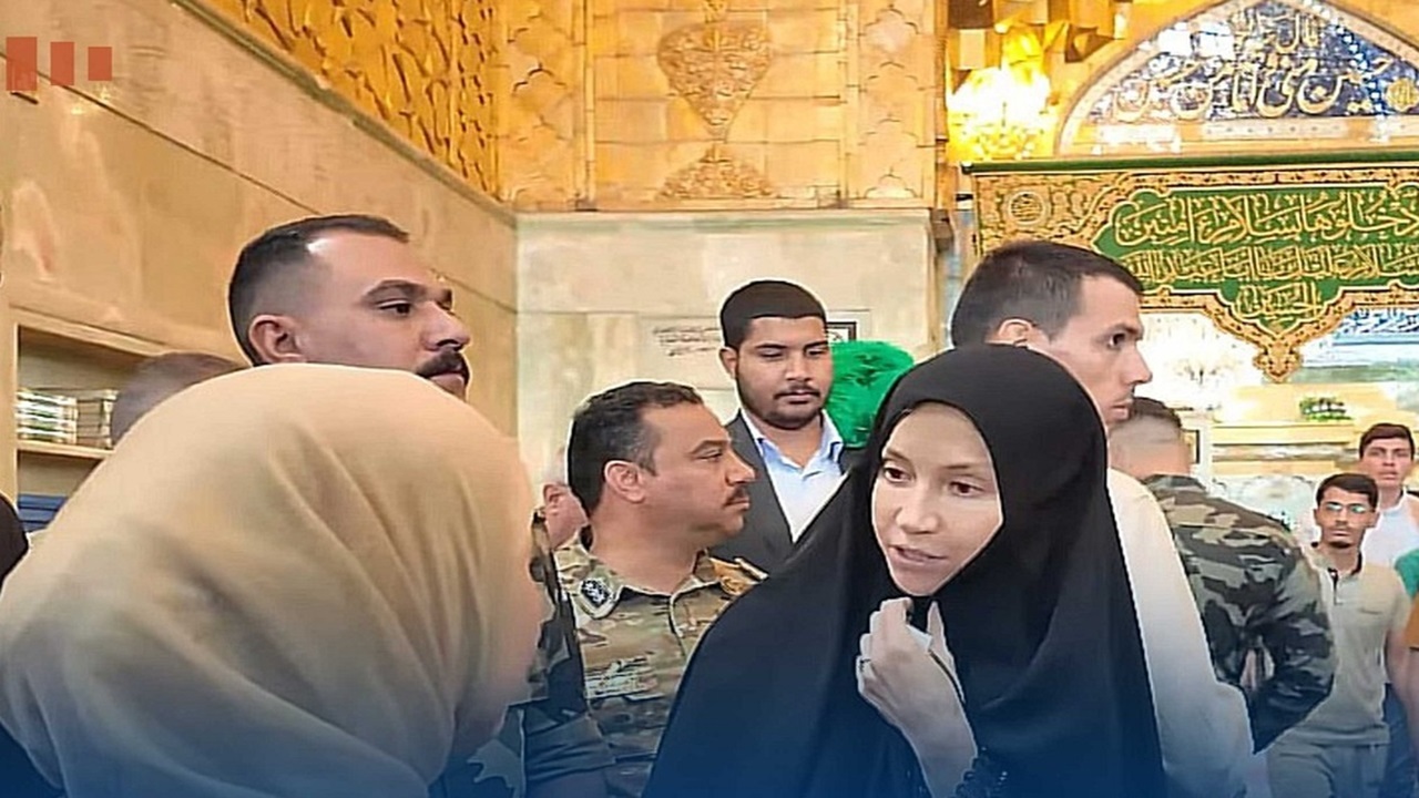 سفیر اسپانیا با چادر در حرم امام حسین(ع)+ فیلم