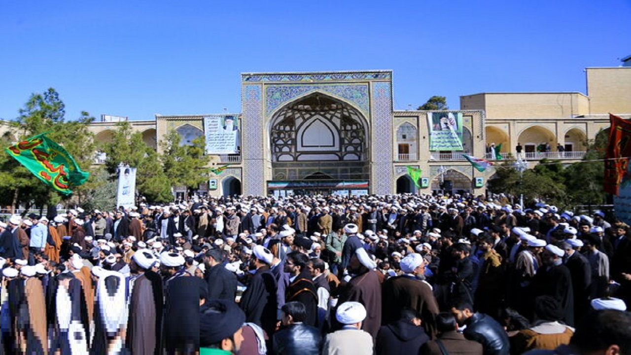 اجتماع حوزویان در حمایت از مقاومت و مردم لبنان آغاز شد