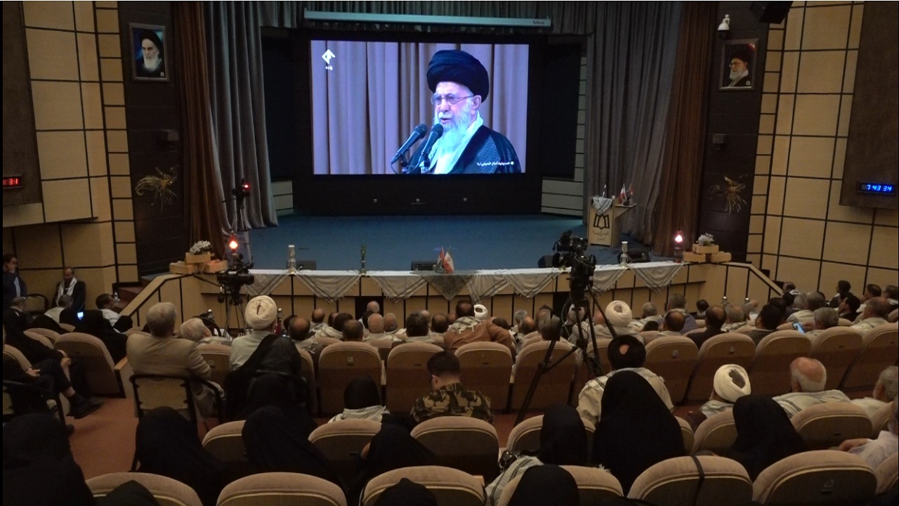 آیین تجلیل از پیشکسوتان دفاع مقدس و مقاومت در همدان برگزار شد