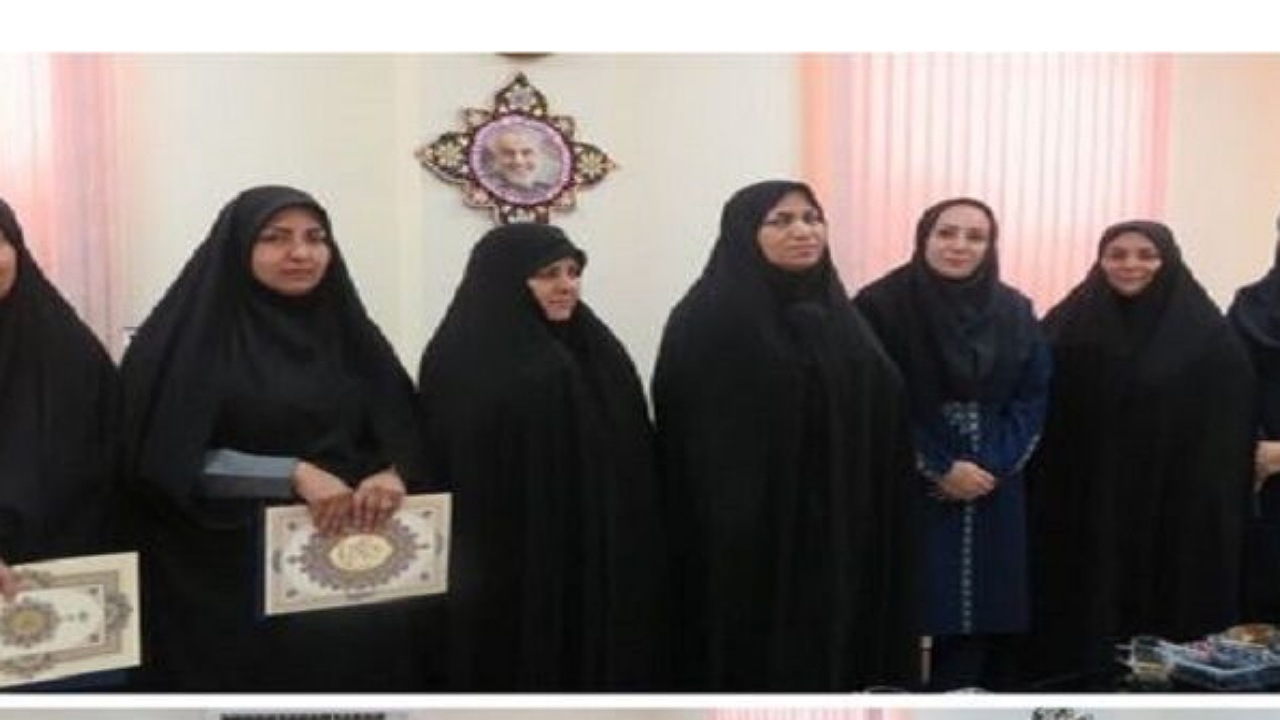 بانوان جانباز آینه تمام نمای فداکاری و ایثار هستند