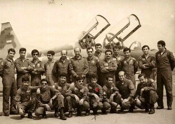 هواپیمای جنگی و خلبانان