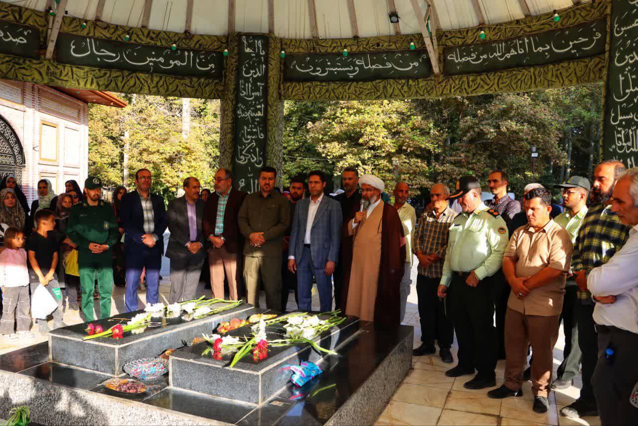 غبارروبی مزار شهدا