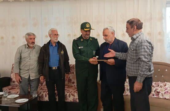تقدیر از پدر شهید