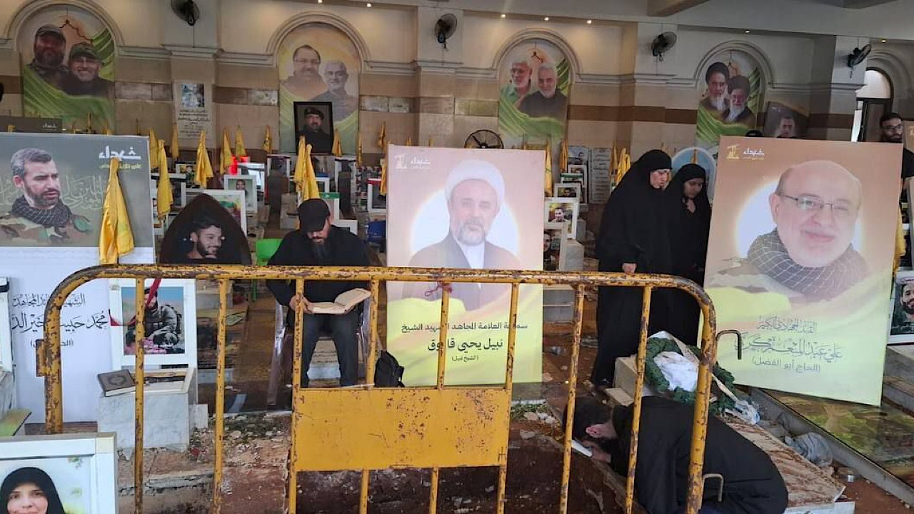 پیکر فرماندهان شهید حزب‌الله به خاک سپرده شد