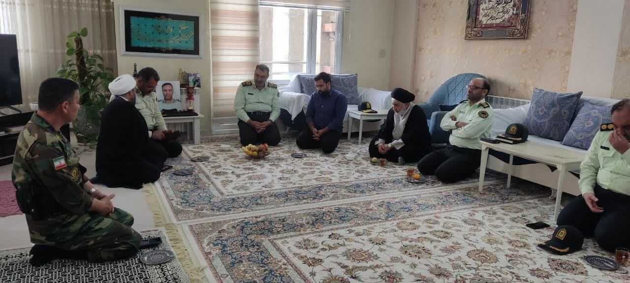 دیدار با خانواده شهید