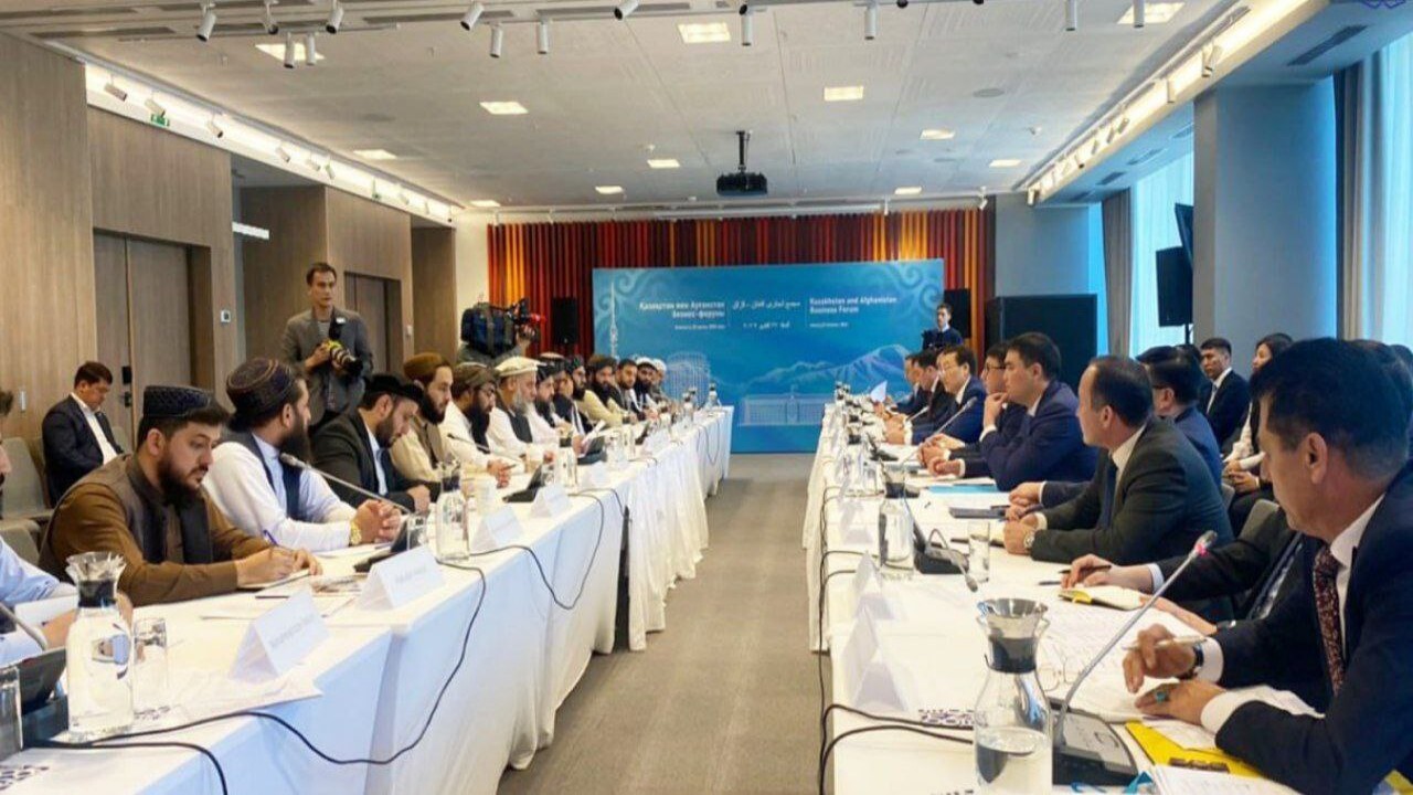 نشست دوجانبه افغانستان و قزاقستان برگزار شد