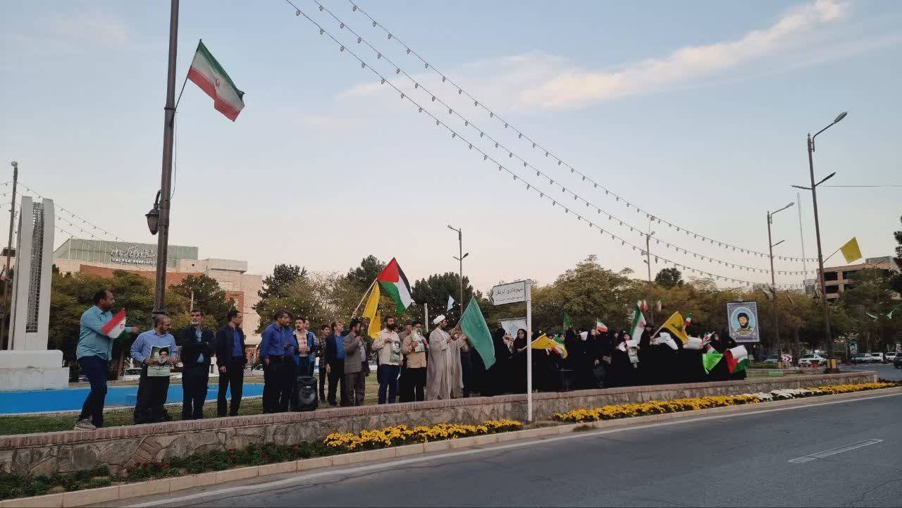 تجمع خودجوش مردم کرمان برای پاسخ قاطع به اسرائیل