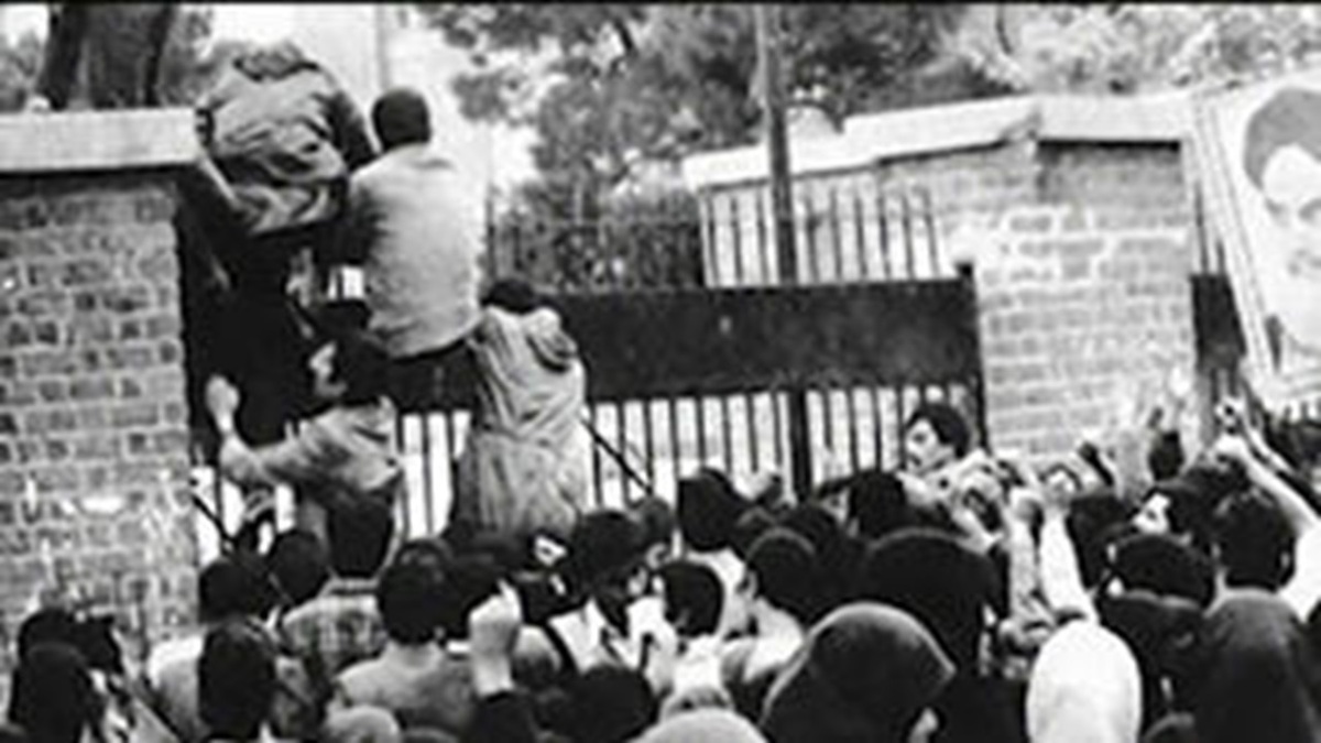 راه کاهش تنش با آمریکا این است: باج بدهیم! + فیلم