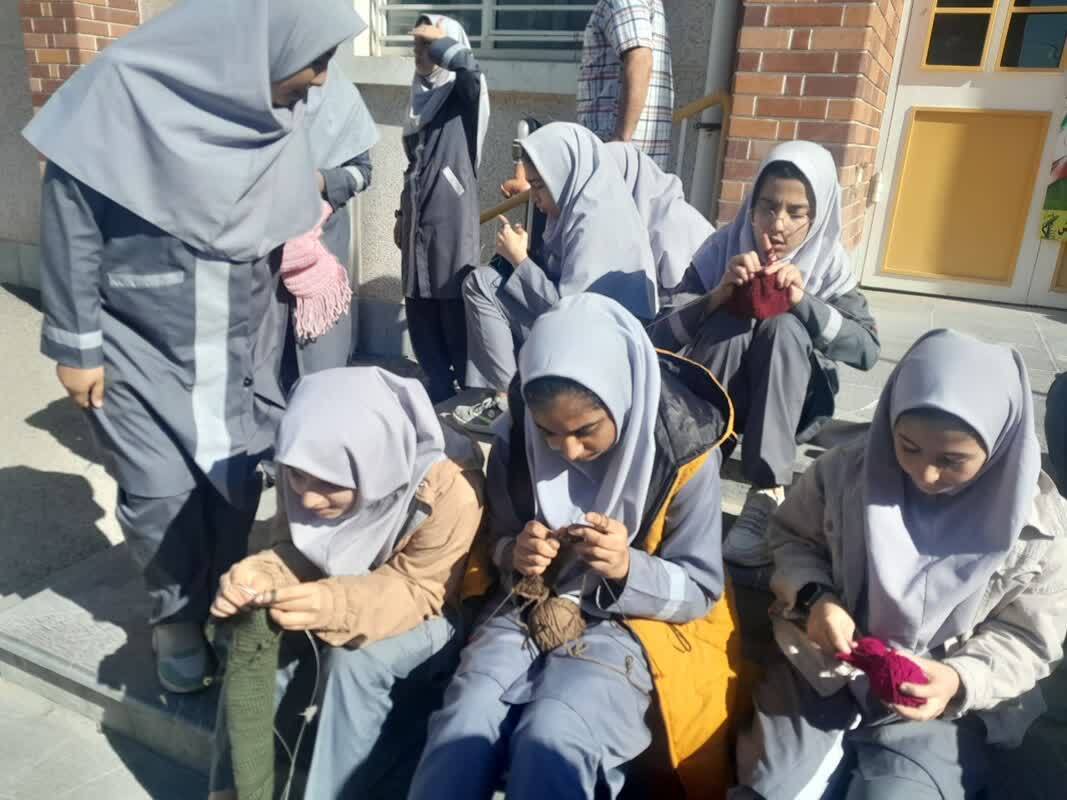 بافتنی دانش آموزان