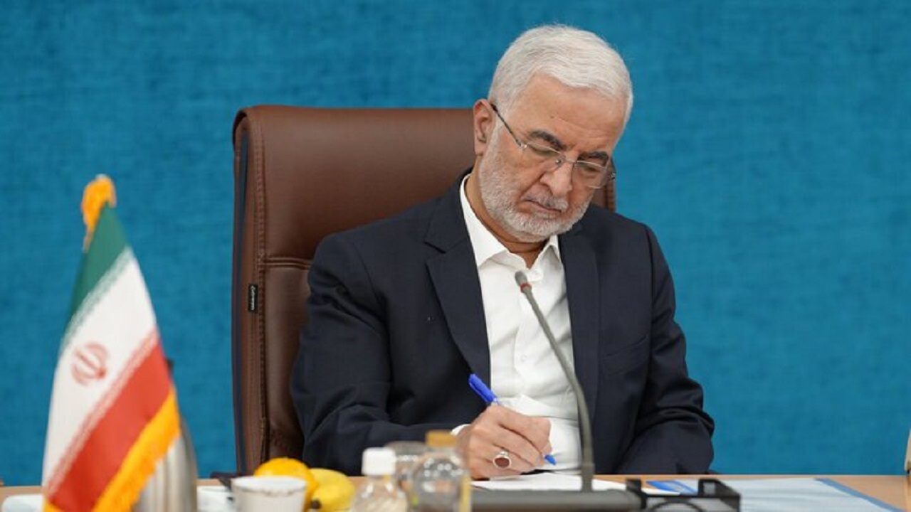 ۱۳ آبان یادآور شجاعت دانش‌آموزان و دانشجویان ایرانی است